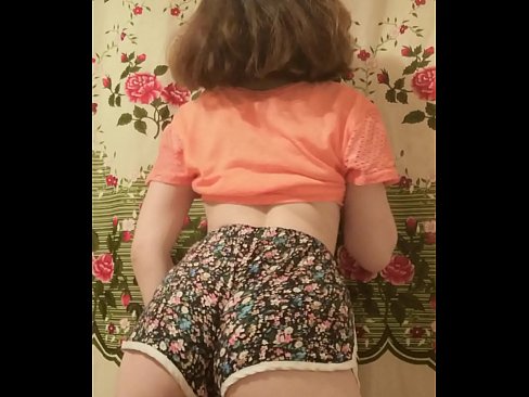 ❤️ Sexy jonge babe dy't har koarte broek op 'e kamera útstrielet ❌ Porno fb by porno fy.pornokey.ru ❌